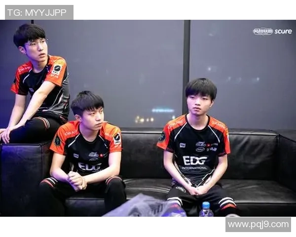 电竞比分赛后复盘TES与EDG团队协作的胜负关键与策略分析